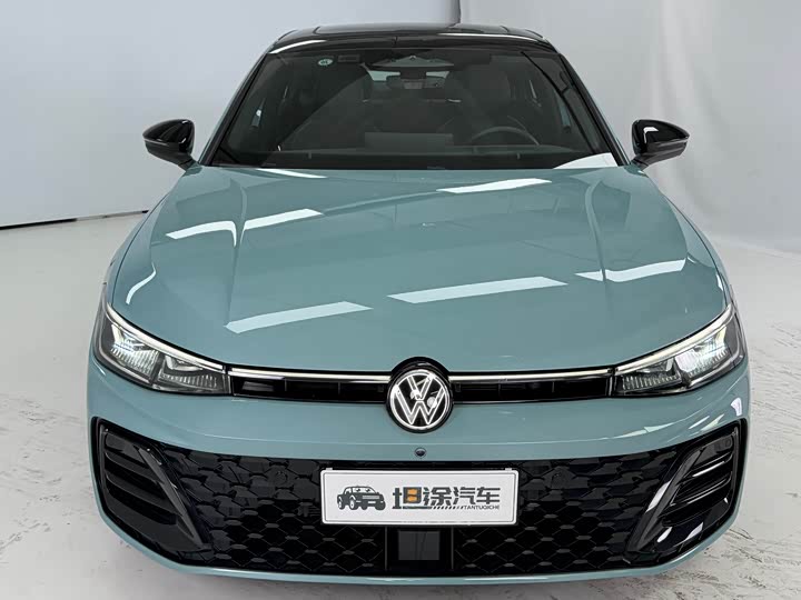 Volkswagen Passat 2025 2025款 Pro 380TSI 星空龙尊版