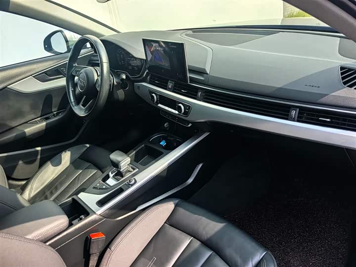 Audi A4 2022 2022款 Avant 40 TFSI 时尚动感型