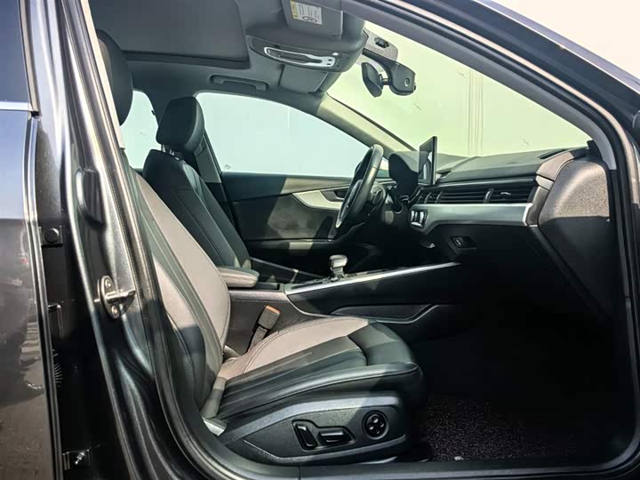 Audi A4 2022 2022款 Avant 40 TFSI 时尚动感型