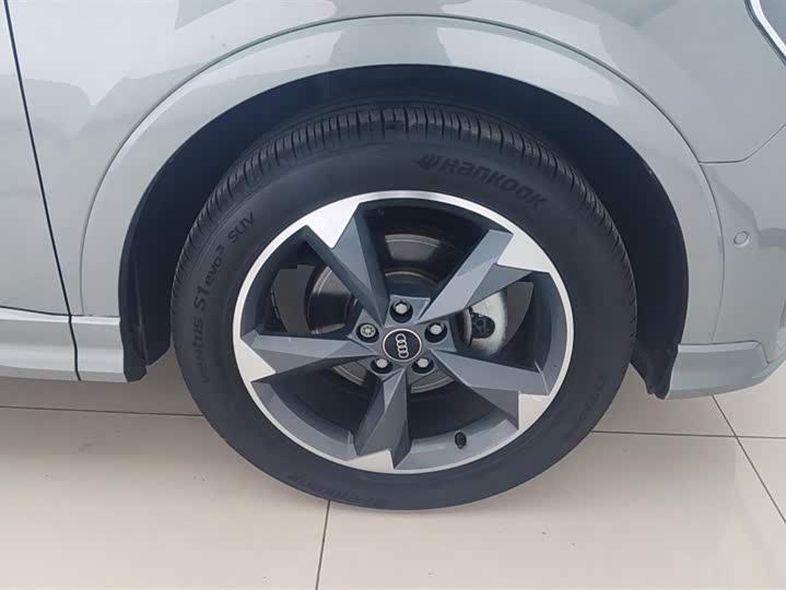 Audi Q3 2024 2024款 35 TFSI 时尚动感型