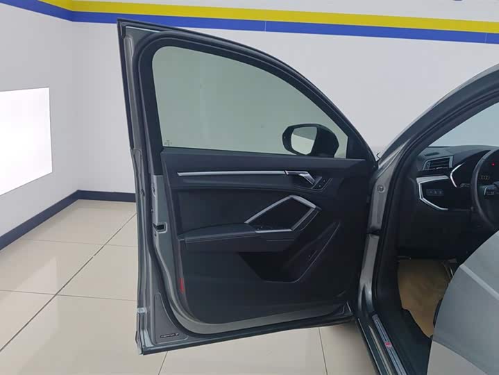 Audi Q3 2024 2024款 35 TFSI 时尚动感型