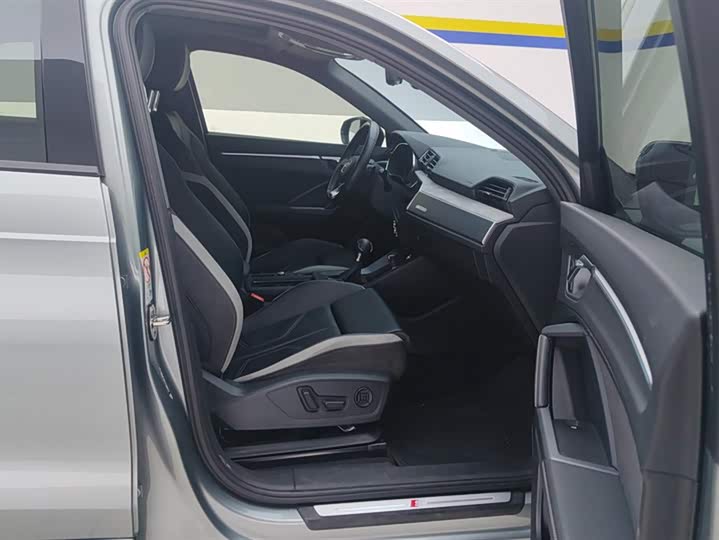 Audi Q3 2024 2024款 35 TFSI 时尚动感型