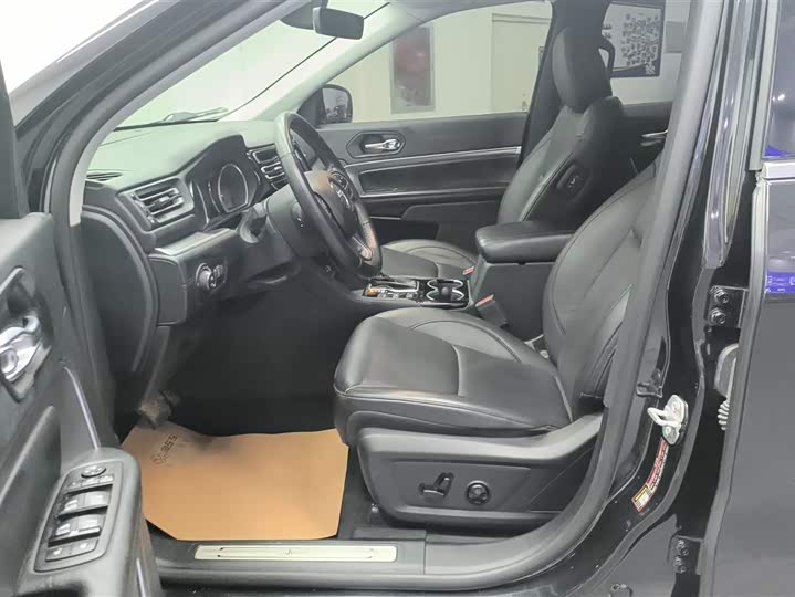 Jeep Grand Commander 2020 2020款 2.0T 两驱精英版