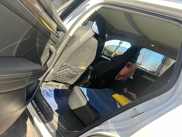 Skoda Kodiaq 2023 2023款 改款 TSI330 7座两驱奢享版