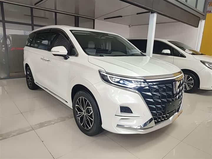 2025 Roewe iMax 8 EV