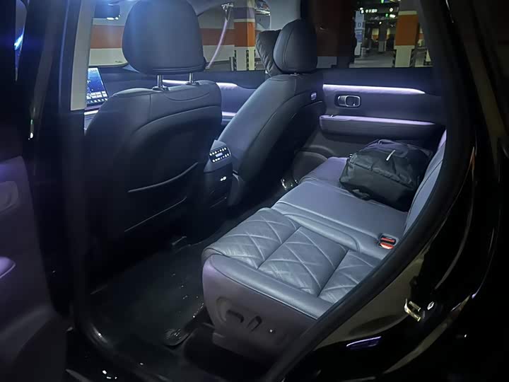 Leapmotor C16 2026 2026款 纯电 630激光雷达智尊版 5座