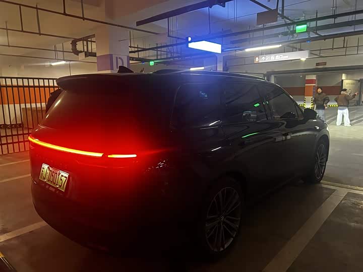 Leapmotor C16 2026 2026款 纯电 630激光雷达智尊版 5座