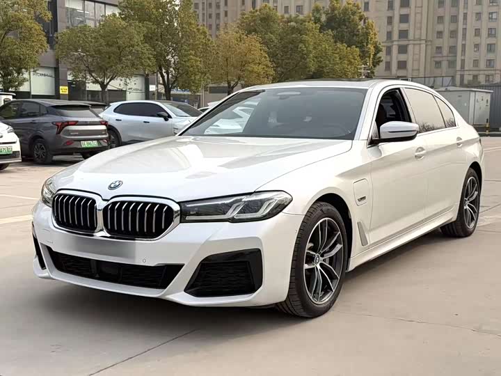 2022 BMW 5 Series Hybrid
