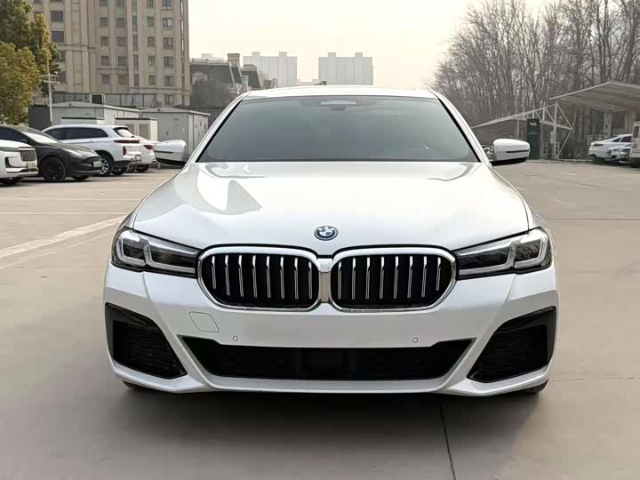 2022 BMW 5 Series Hybrid