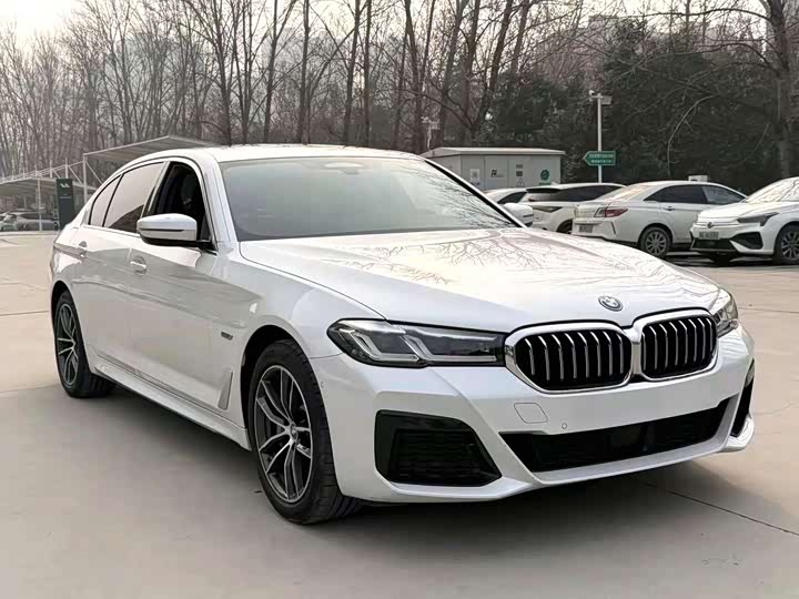 2022 BMW 5 Series Hybrid