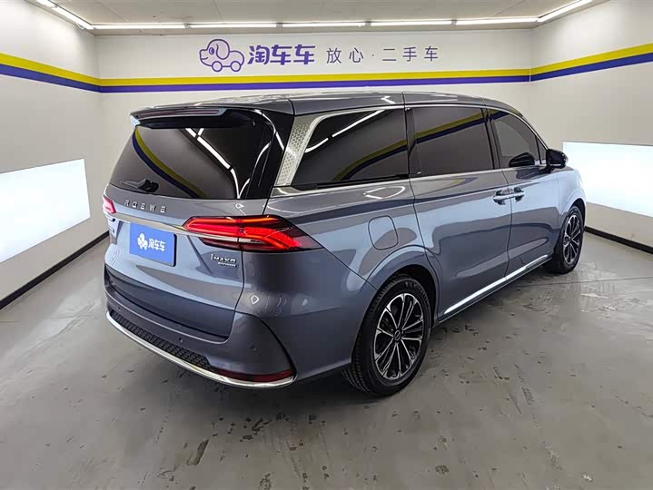 Roewe iMax 8 2022 2022款 400TGI 欢聚版