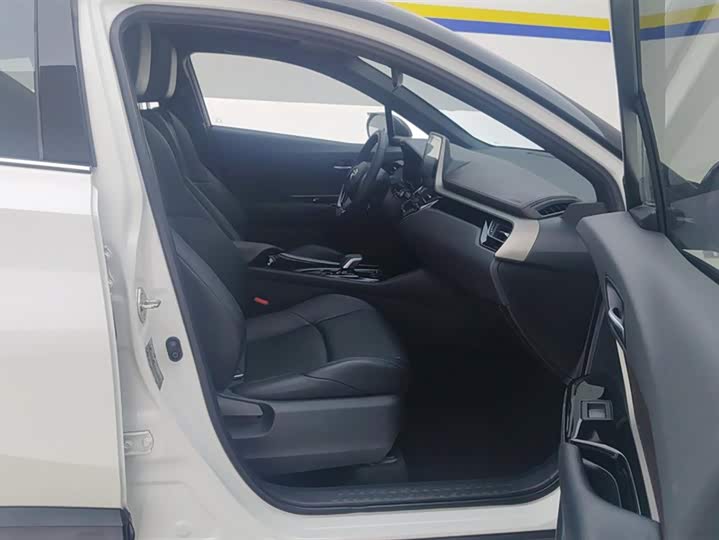 Toyota C-HR EV 2020 2020款 尊贵天窗版