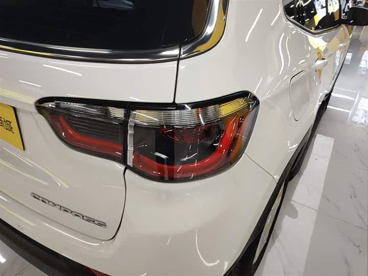 Jeep Compass 2020 2020款 220T 自动精英版