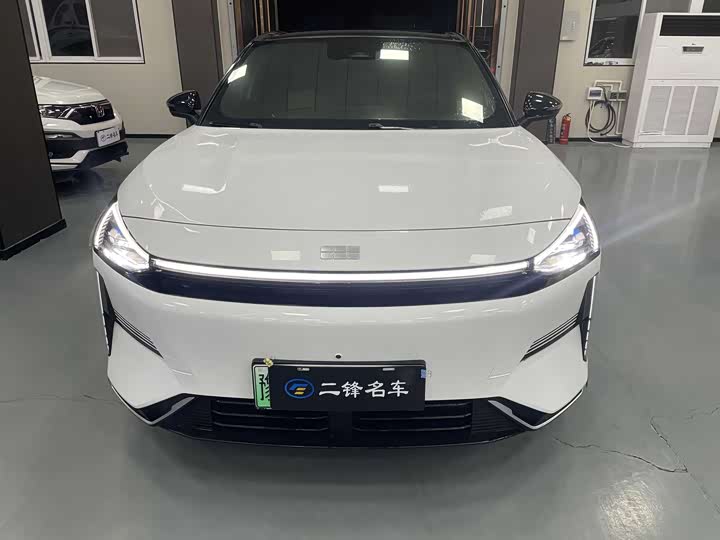 Geely Galaxy L6 2025 2025款 EM-i 140km 探索+版