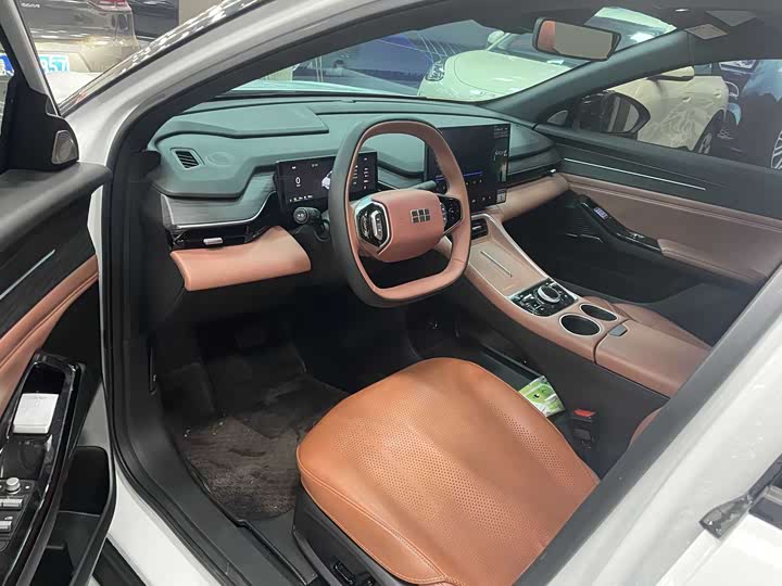 Geely Galaxy L6 2025 2025款 EM-i 140km 探索+版