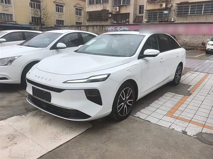 2025 Roewe D6
