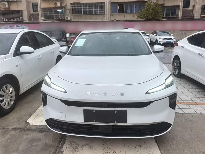 2025 Roewe D6