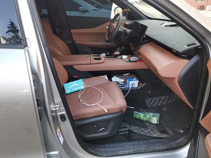 Changan UNI-Z Hybrid 2024 2024款 蓝鲸智电iDD 125km 超越型