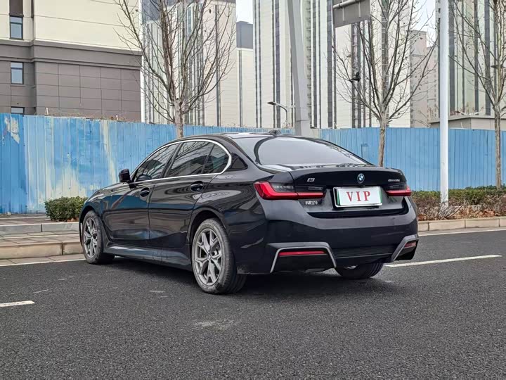 BMW i3 2025 2025款 eDrive 35 L