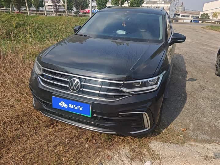 2023 Volkswagen Tiguan L Hybrid