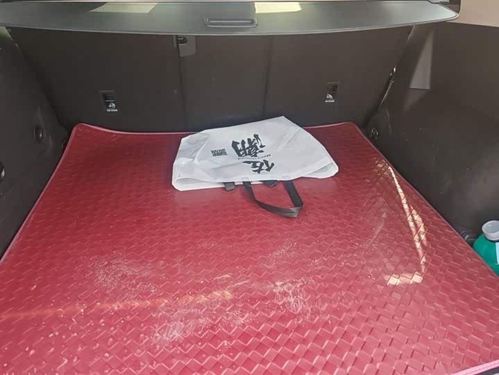 2023 Volkswagen Tiguan L Hybrid