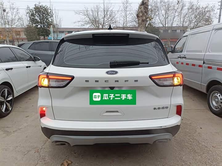Ford Escape 2024 2024款 EcoBoost 245 两驱耀享款