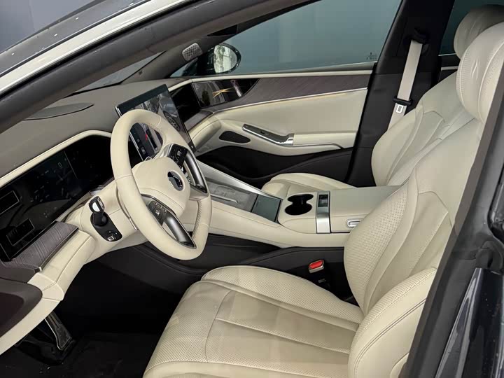 Denza Z9 2024 2024款 1100km 四驱Max版