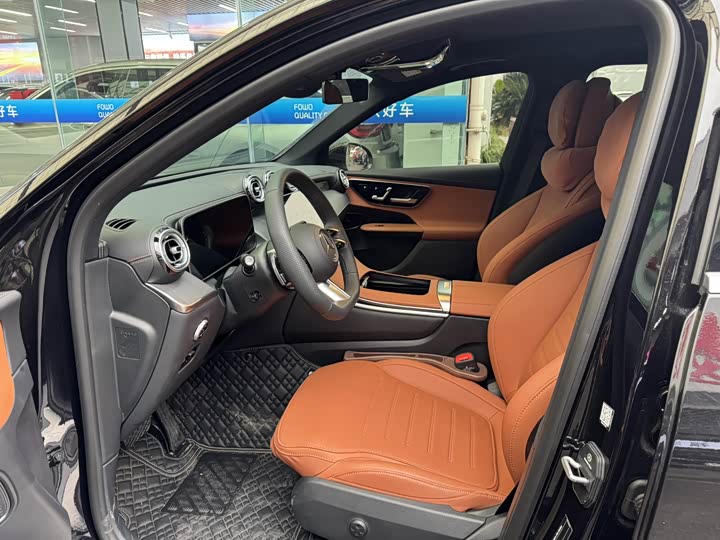 Mercedes-Benz GLC-Class 2025 2025款 GLC 260 L 4MATIC 豪华型