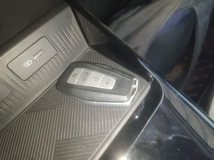 Geely Geometry E Firefly 2024 2024款 301km 流光