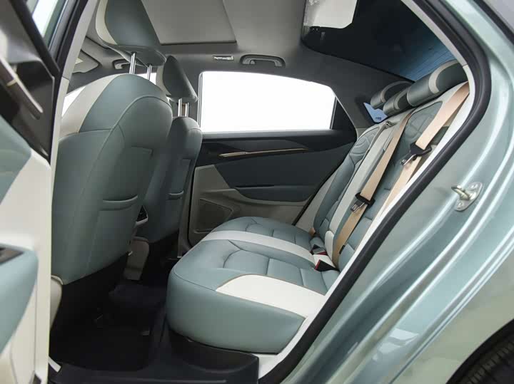 Geely Geometry G6 2022 2022款 620 新趣型