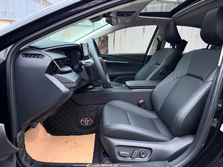 Toyota Camry 2026 2026款 2.0GVP 豪华版