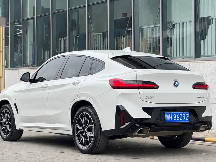 BMW X4 2022 2022款 xDrive 25i M运动套装