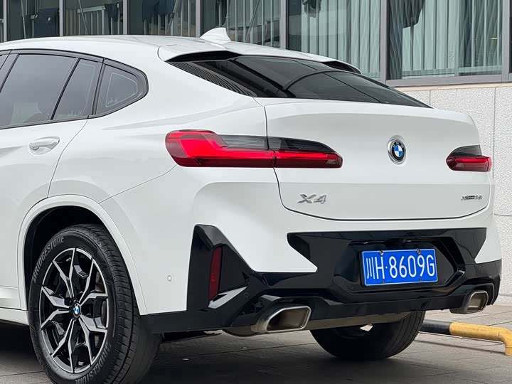 BMW X4 2022 2022款 xDrive 25i M运动套装