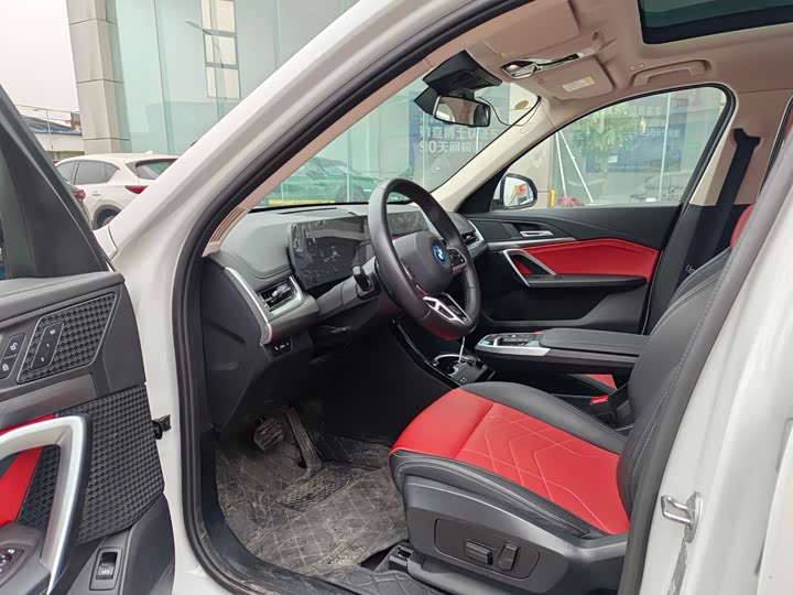 BMW iX1 2025 2025款 eDrive25L M运动套装