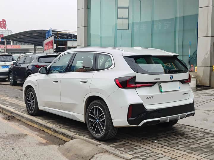 BMW iX1 2025 2025款 eDrive25L M运动套装