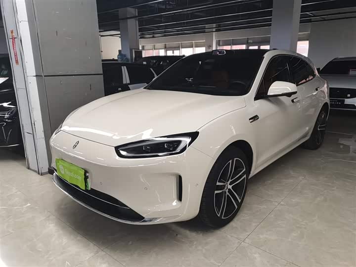 2025 Aito M5