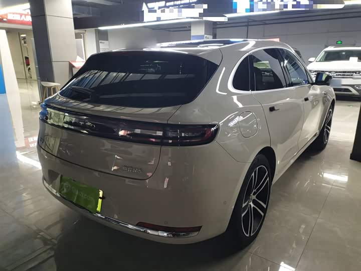 Aito M5 2025 2025款 增程 Ultra 四驱版