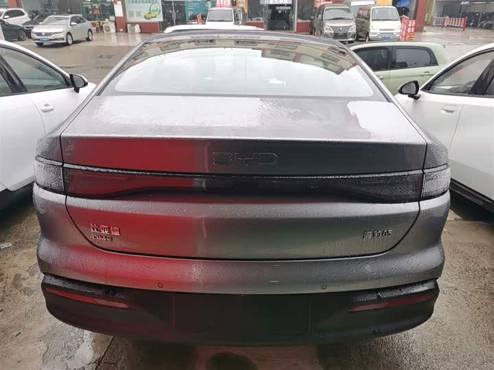 BYD Seal 05 DM-i Hybrid 2025 2025款 DM-i 智驾版 55KM豪华型
