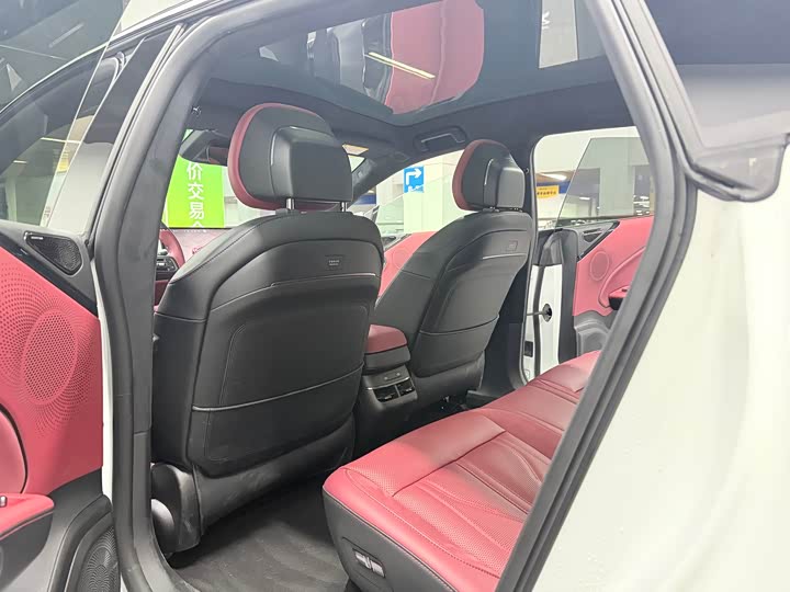 Zeekr 007 GT 2025 2025款 后驱智驾版 75kWh