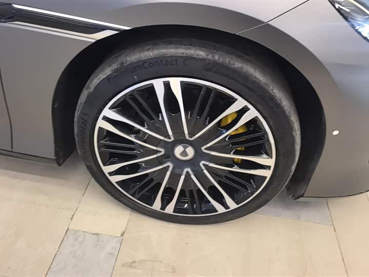 Denza Z9GT 2024 2024款 1100四驱Ultra版