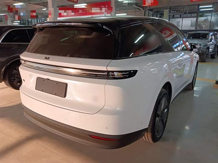 LiXiang i8 2025 2025款 标准版