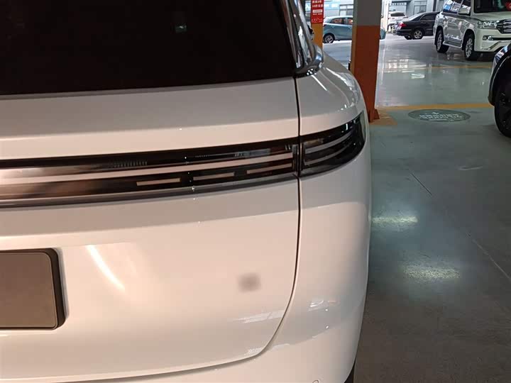 LiXiang i8 2025 2025款 标准版