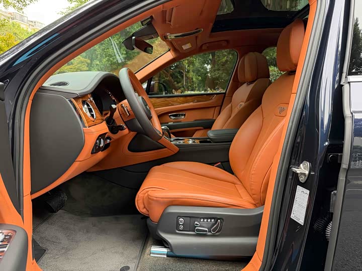 Bentley Bentayga 2024 2024款 4.0T V8