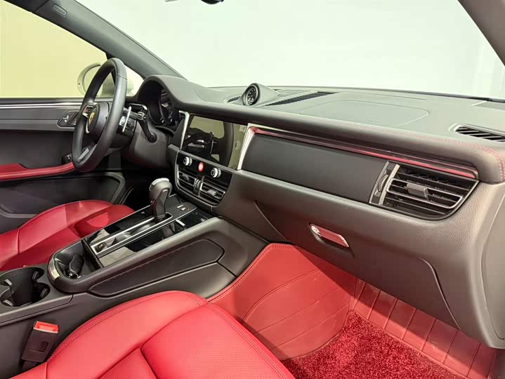 Porsche Macan 2025 2025款 Macan 2.0T 逐梦版