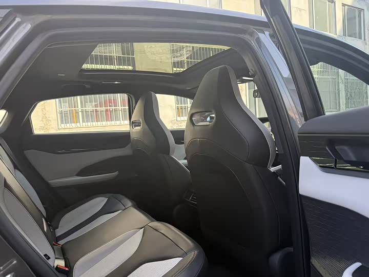 Changan UNI-V Hybrid 2024 2024款 蓝鲸智电iDD 136km 智尊型