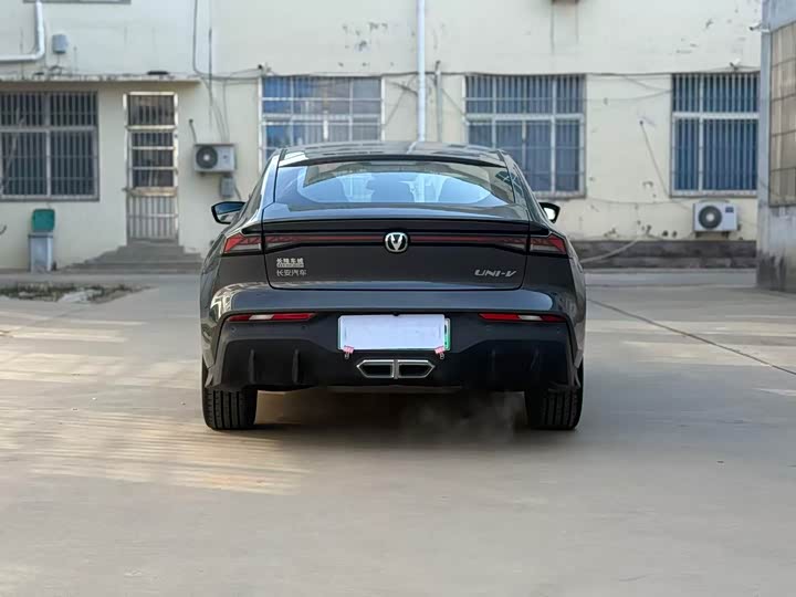 Changan UNI-V Hybrid 2024 2024款 蓝鲸智电iDD 136km 智尊型