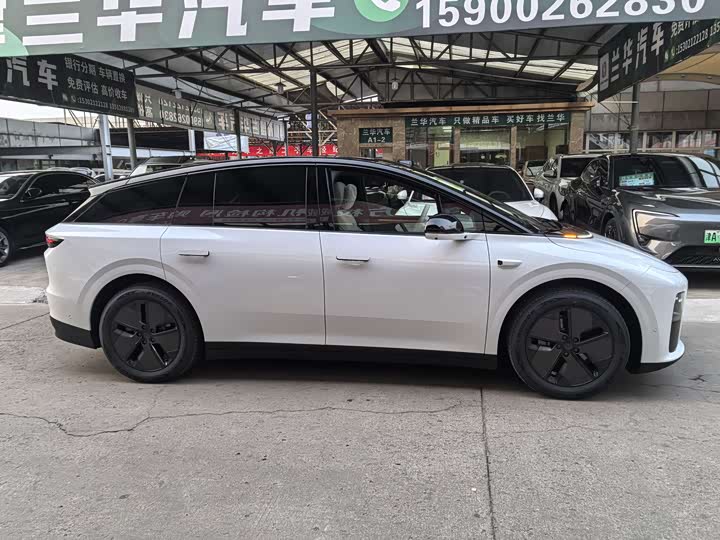 2025 LiXiang i6