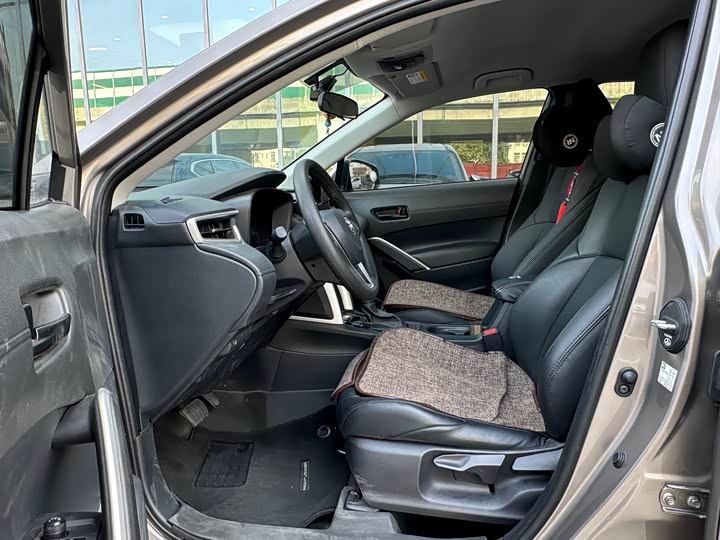 Toyota Frontlander 2024 2024款 2.0L CVT精英版