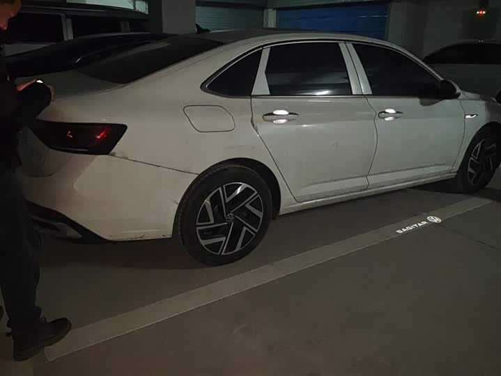 Volkswagen Sagitar L 2024 2024款 300TSI DSG超越版