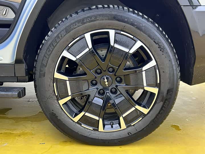 BYD FangChengBao Leopard 8 2025 2025款 智勇旗舰版 7座